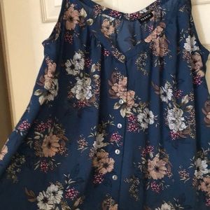 Torrid flowered top